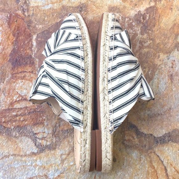 Sole Society slip on espadrilles- Like New! - Picture 5 of 6